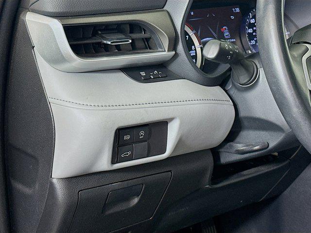 used 2023 Toyota Highlander car, priced at $30,797