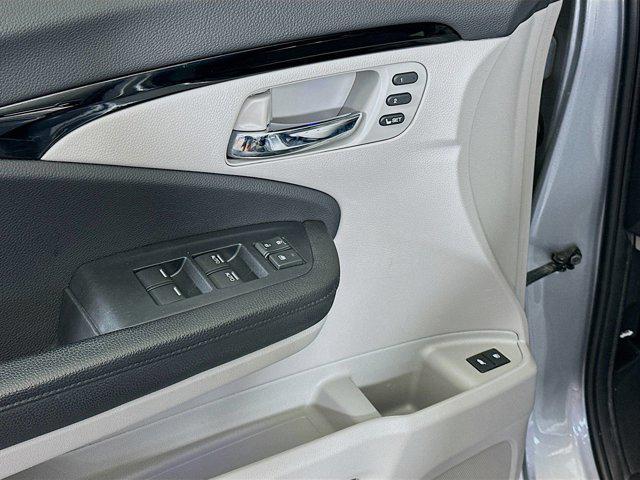 used 2020 Honda Pilot car, priced at $27,797
