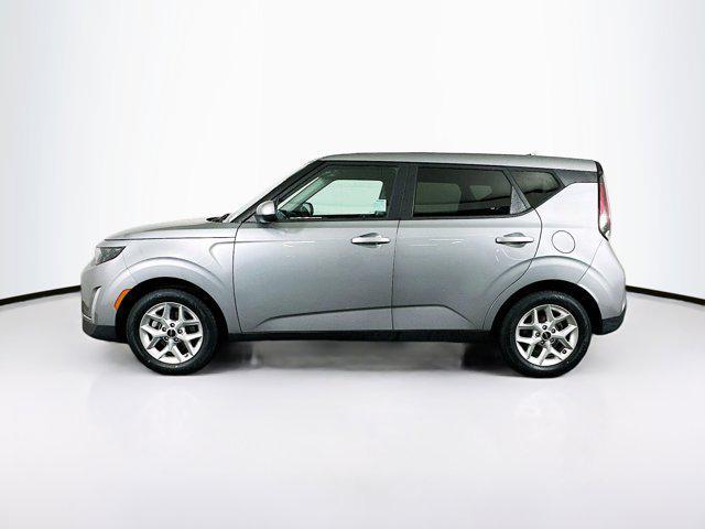 used 2024 Kia Soul car, priced at $15,297