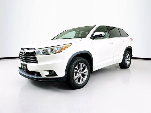 used 2015 Toyota Highlander car, priced at $16,999