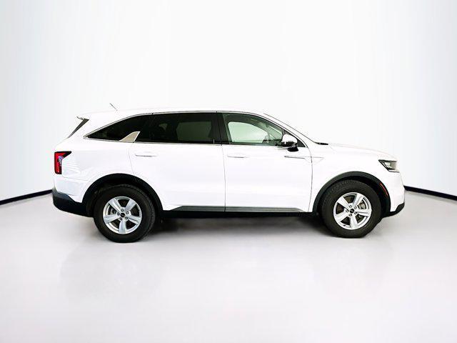 used 2022 Kia Sorento car, priced at $20,189