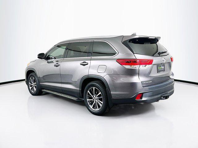 used 2019 Toyota Highlander car, priced at $26,289