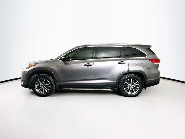 used 2019 Toyota Highlander car, priced at $26,289