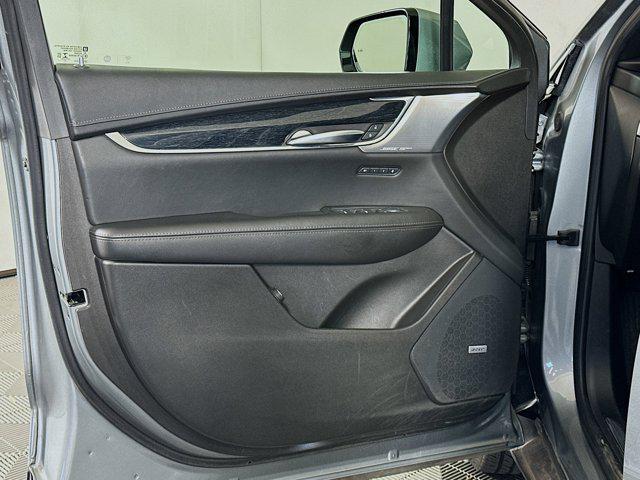 used 2023 Cadillac XT5 car, priced at $27,889