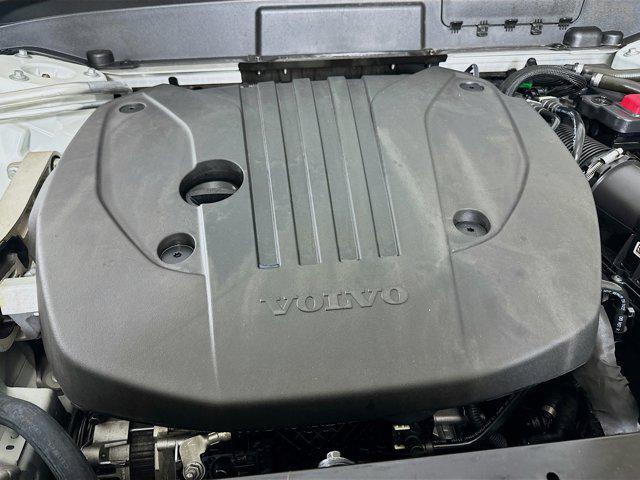 used 2023 Volvo XC60 car, priced at $28,987