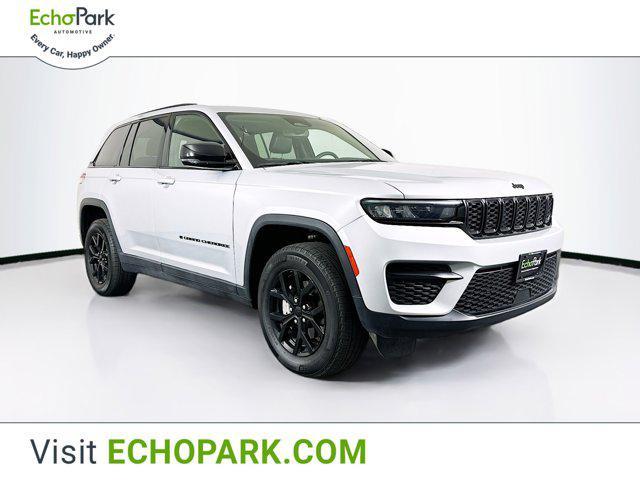 used 2024 Jeep Grand Cherokee car, priced at $28,997