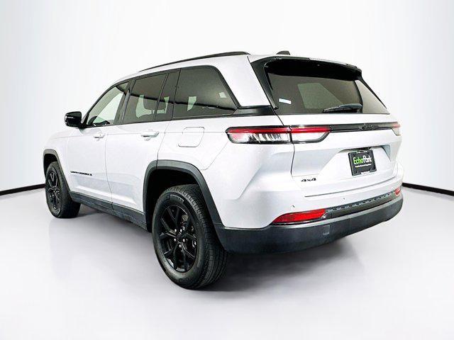 used 2024 Jeep Grand Cherokee car, priced at $28,997