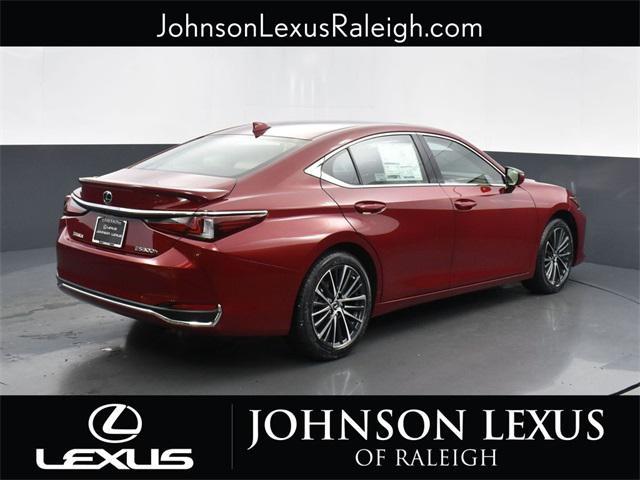 new 2025 Lexus ES 300h car, priced at $50,379