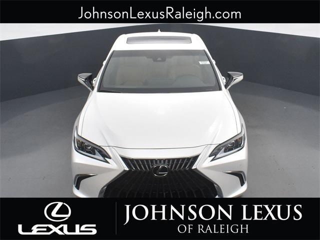 new 2025 Lexus ES 350 car, priced at $48,219