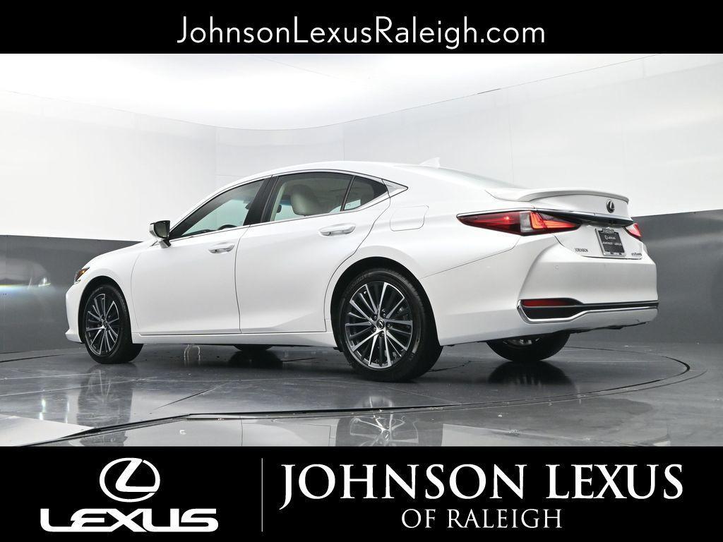 used 2025 Lexus ES 300h car, priced at $43,858