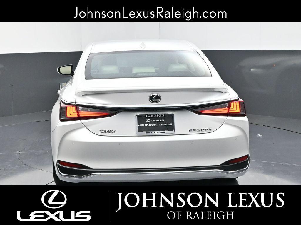 used 2025 Lexus ES 300h car, priced at $43,858