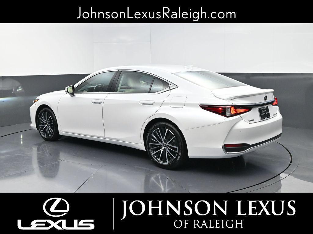 used 2025 Lexus ES 300h car, priced at $43,858