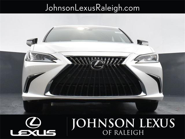 new 2025 Lexus ES 300h car, priced at $50,704