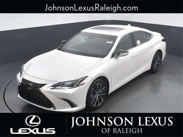 new 2025 Lexus ES 300h car, priced at $50,704