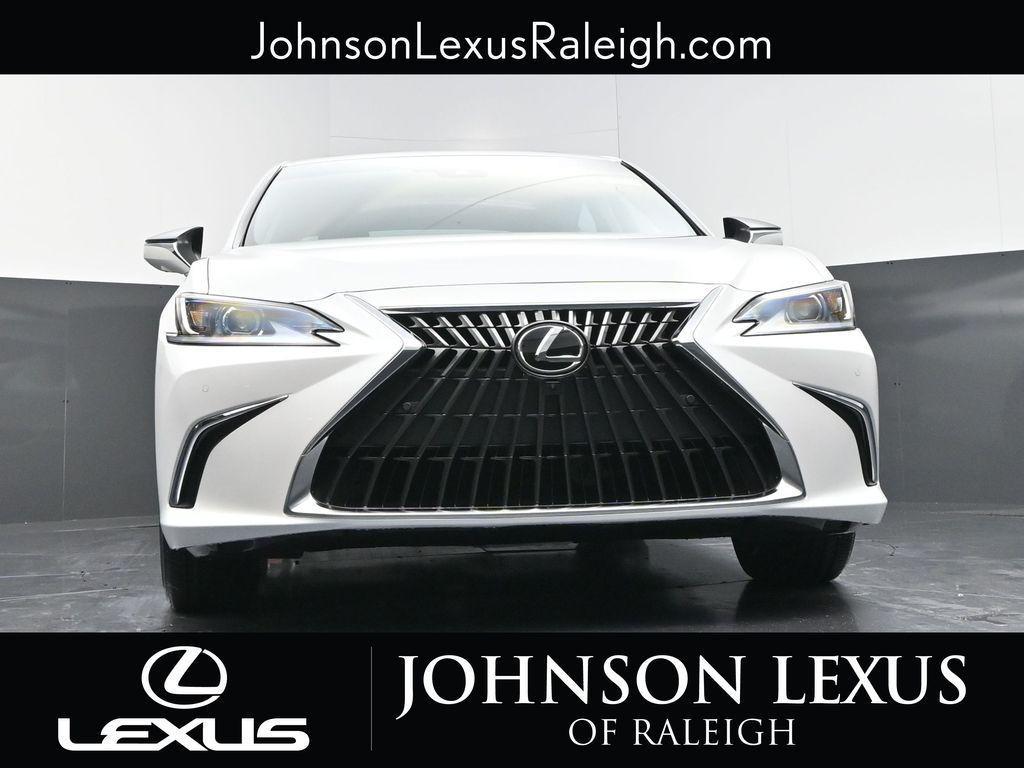 new 2025 Lexus ES 300h car, priced at $54,979