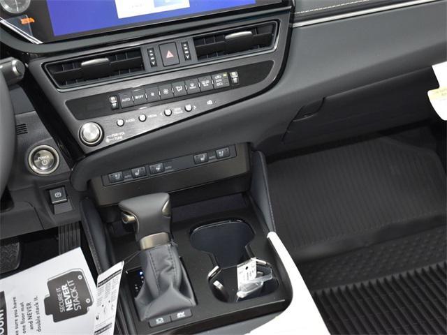 new 2025 Lexus ES 300h car, priced at $51,024