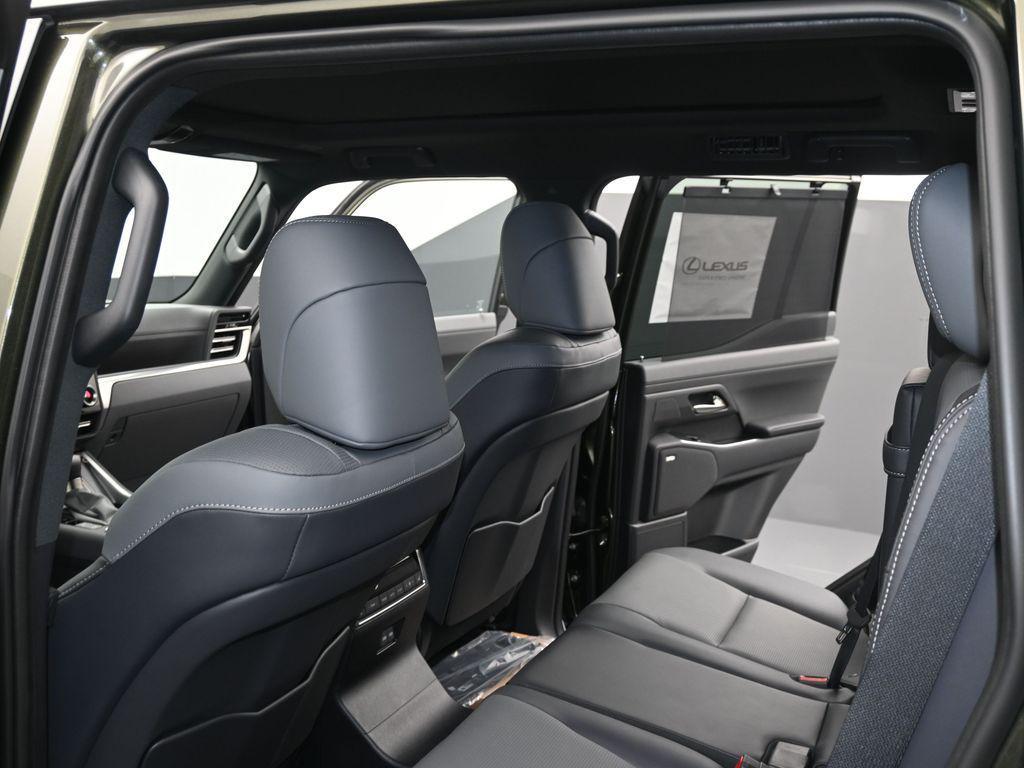 new 2025 Lexus GX 550 car, priced at $86,332