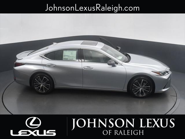 new 2025 Lexus ES 300h car, priced at $51,744