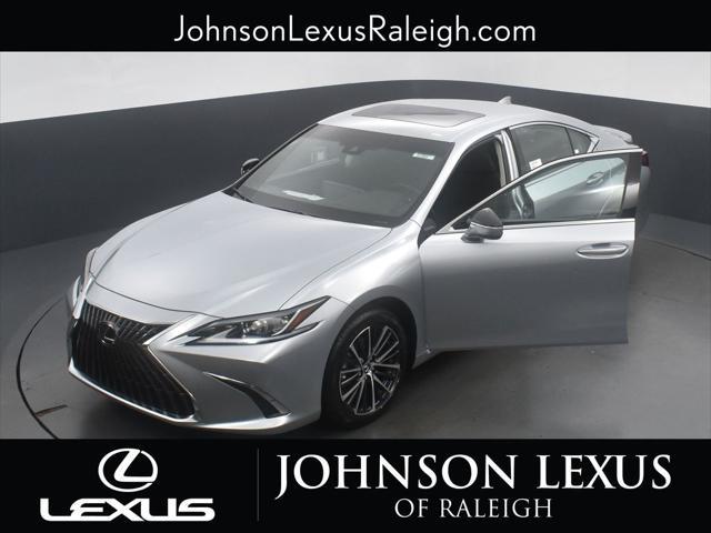 new 2025 Lexus ES 300h car, priced at $51,744