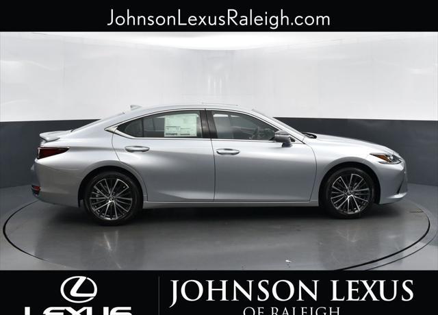 new 2025 Lexus ES 300h car, priced at $51,744