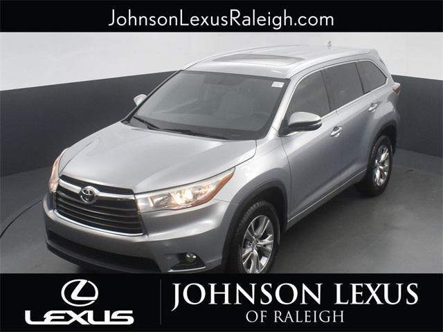 used 2015 Toyota Highlander car, priced at $19,955
