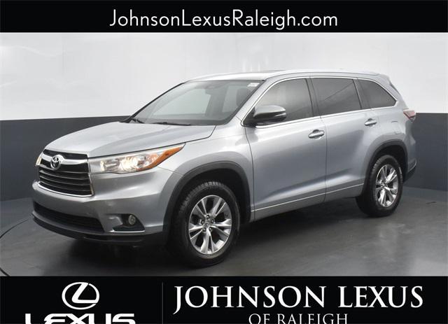 used 2015 Toyota Highlander car, priced at $19,955