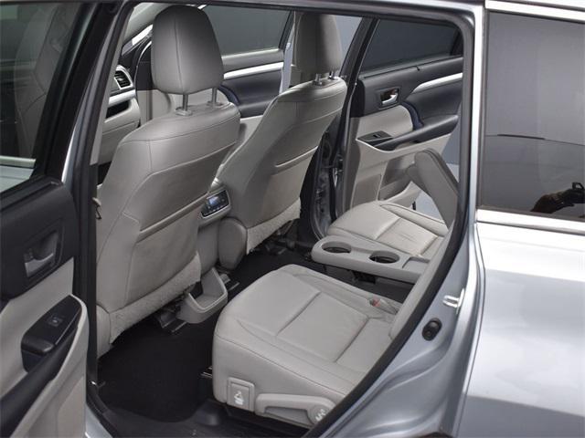 used 2015 Toyota Highlander car, priced at $19,955
