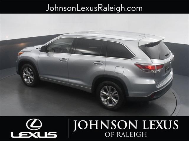 used 2015 Toyota Highlander car, priced at $19,955