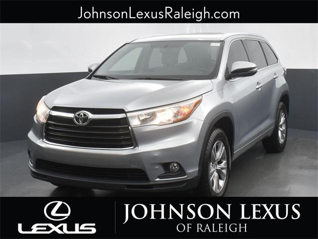used 2015 Toyota Highlander car, priced at $19,955