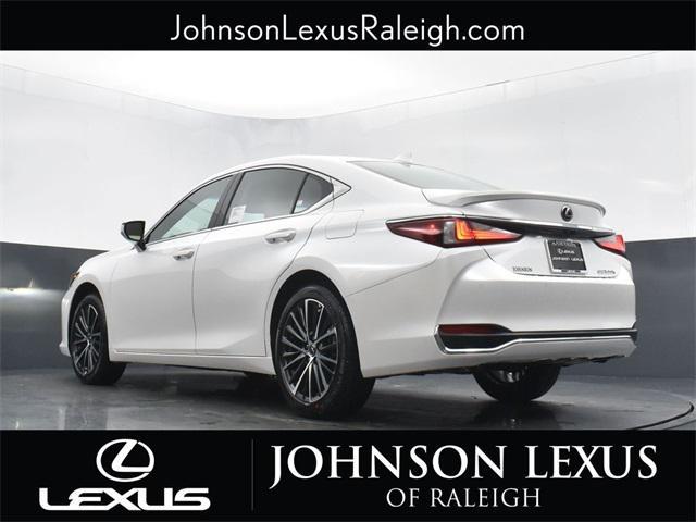 new 2025 Lexus ES 300h car, priced at $51,244