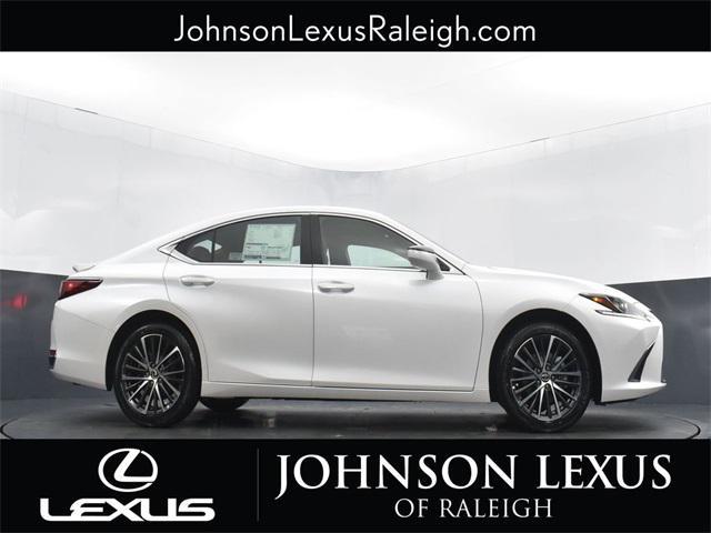 new 2025 Lexus ES 300h car, priced at $51,244