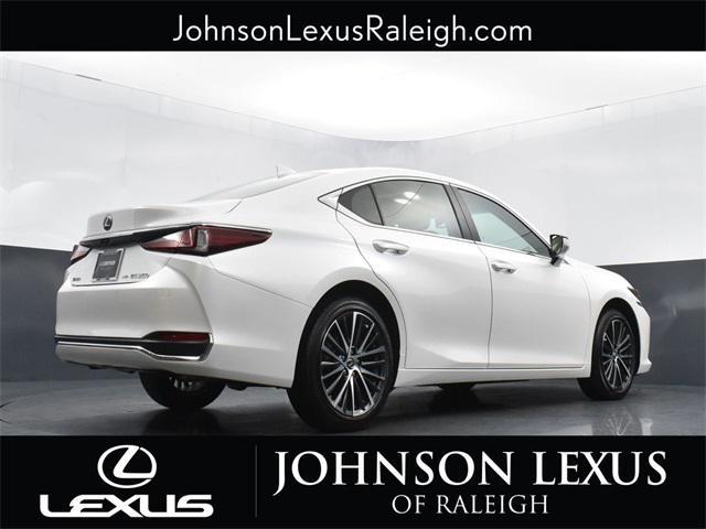 used 2024 Lexus ES 250 car, priced at $43,898