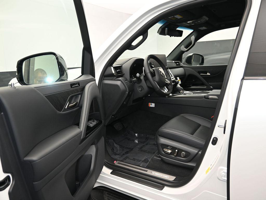 new 2025 Lexus LX 700h car, priced at $123,064