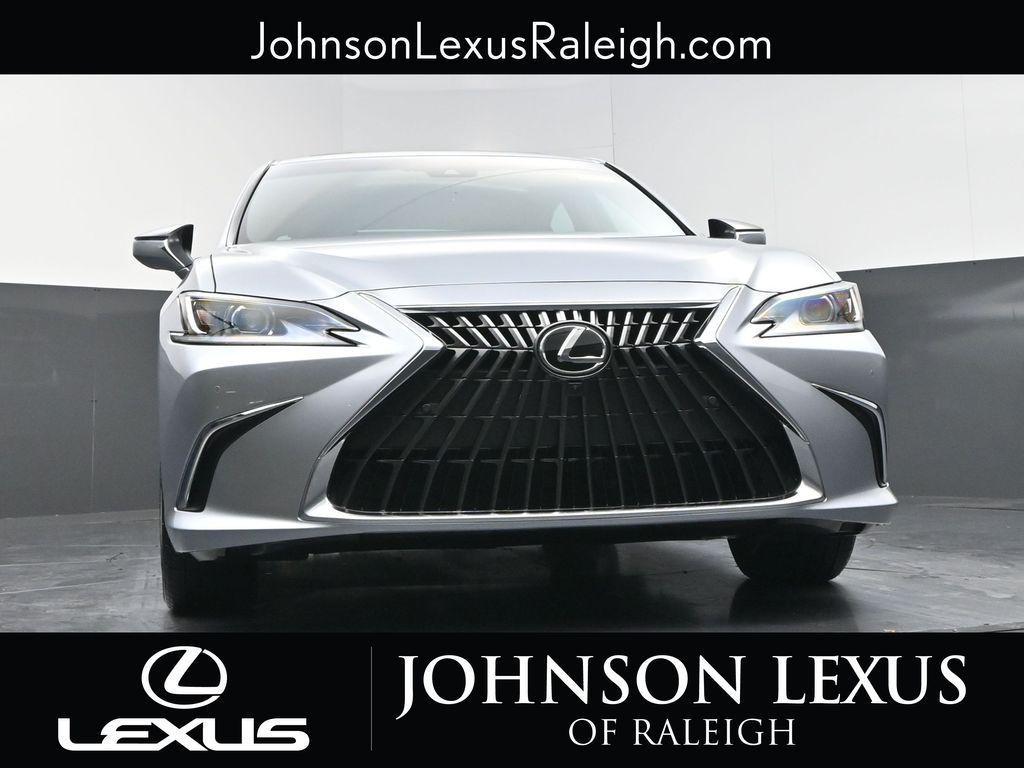 new 2025 Lexus ES 300h car, priced at $54,979