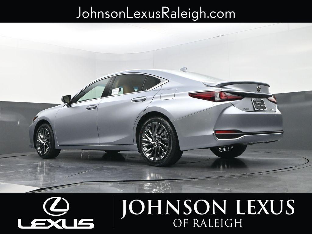 new 2025 Lexus ES 300h car, priced at $54,979