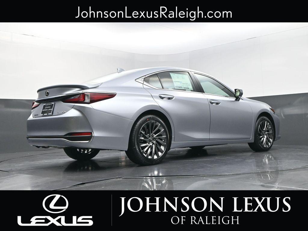 new 2025 Lexus ES 300h car, priced at $54,979