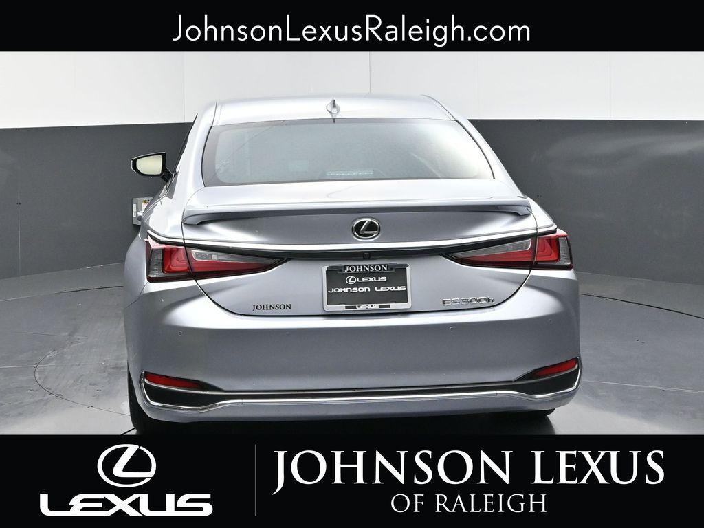 new 2025 Lexus ES 300h car, priced at $54,979