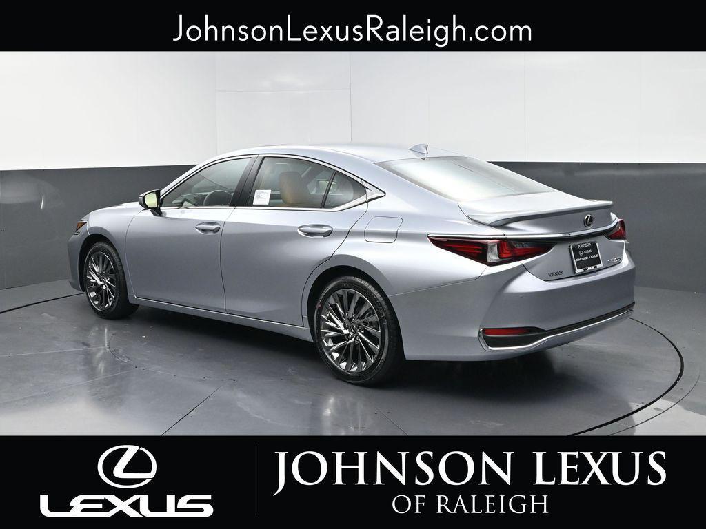 new 2025 Lexus ES 300h car, priced at $54,979