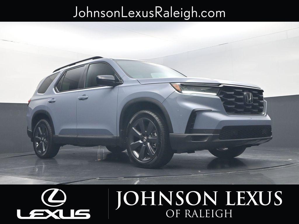 used 2025 Honda Pilot car, priced at $38,478