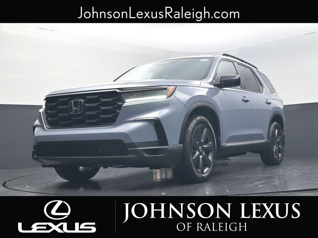 used 2025 Honda Pilot car, priced at $38,478