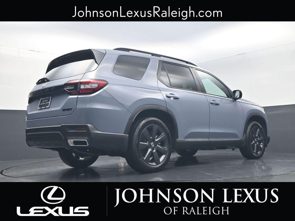 used 2025 Honda Pilot car, priced at $38,478