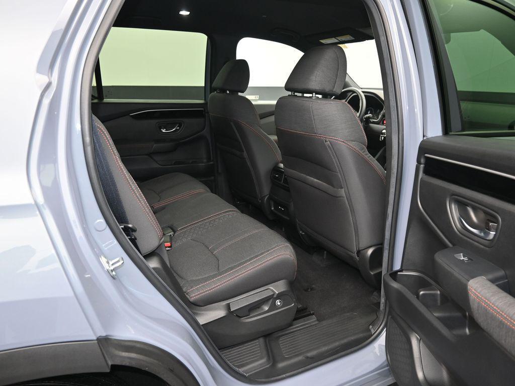 used 2025 Honda Pilot car, priced at $38,478