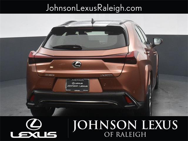 new 2025 Lexus UX 300h car, priced at $43,444