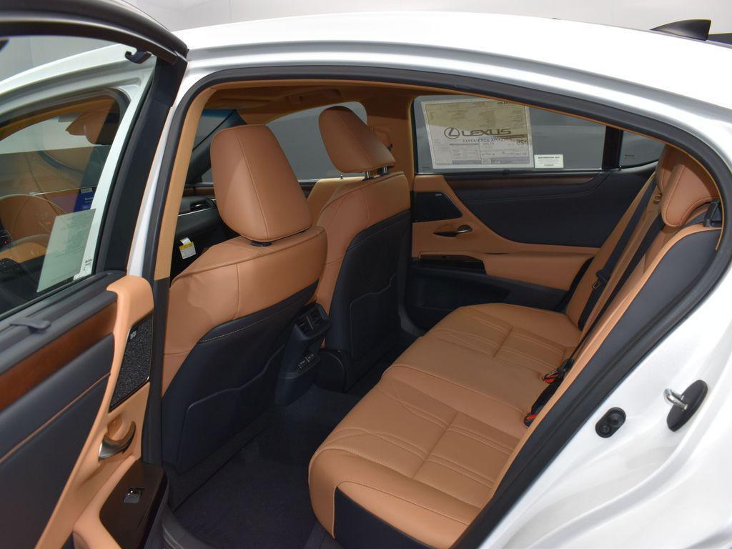 new 2025 Lexus ES 350 car, priced at $56,379