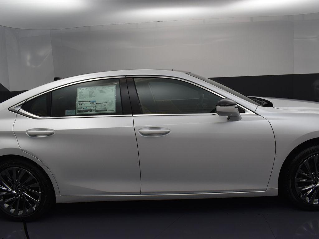 new 2025 Lexus ES 350 car, priced at $56,379