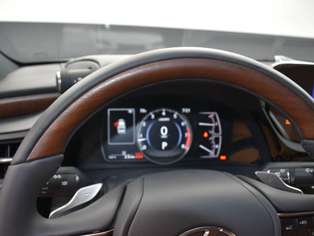 new 2025 Lexus ES 350 car, priced at $56,379