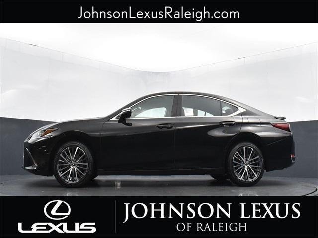 new 2025 Lexus ES 300h car, priced at $50,379