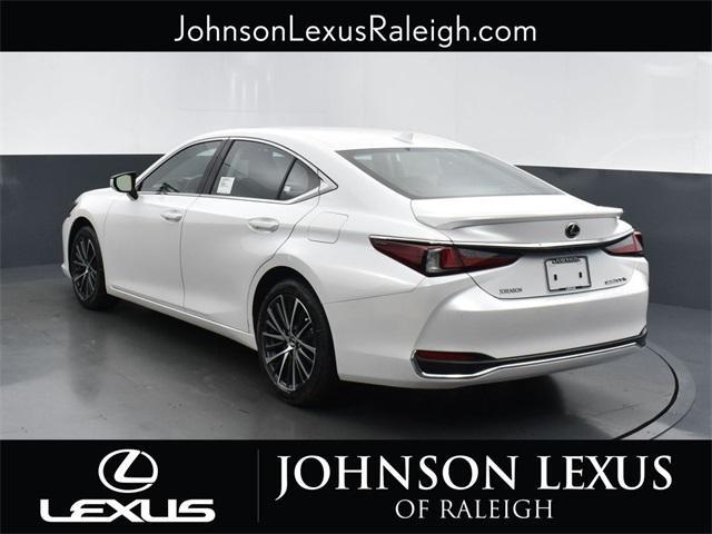 new 2025 Lexus ES 300h car, priced at $50,789