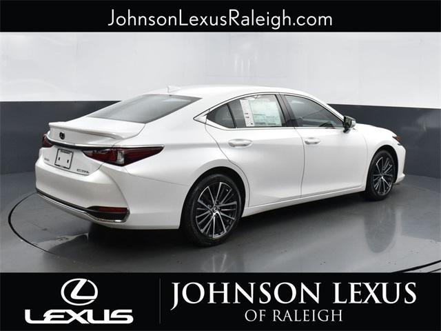 new 2025 Lexus ES 300h car, priced at $50,789