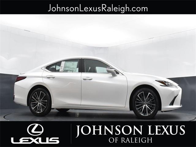 new 2025 Lexus ES 300h car, priced at $50,789